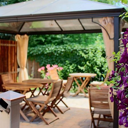 Globetrotters B&B Niagara-on-the-Lake Exterior foto